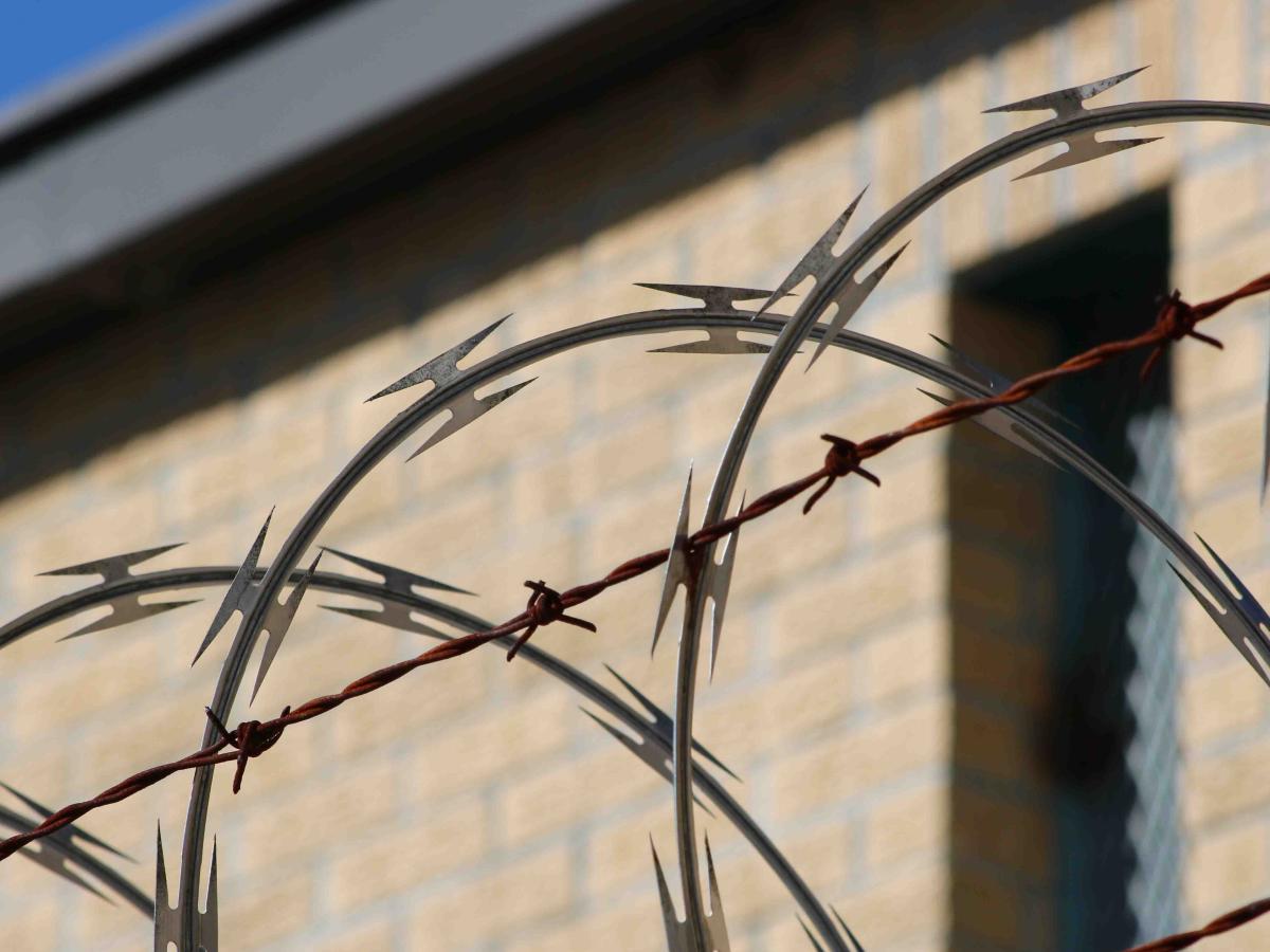 razor wire
